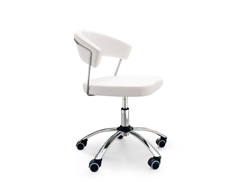 Sedia New York pelle con ruote Connubia by Calligaris - linea tavoli ... Sedia New York pelle con ruote Connubia by Calligaris - linea tavoli ...